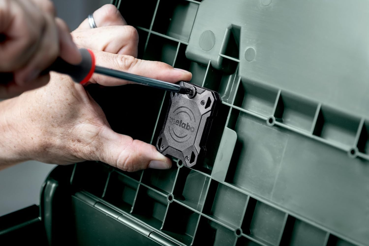 metabo-werkzeugfinder-tracker-ios-gegenstandsfinder-mit-echtzeit-ortung-ip67-was image 7
