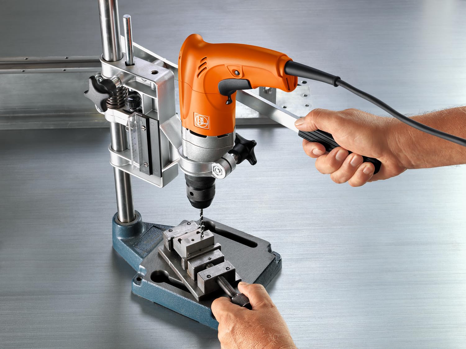 fein-bop-10-bohrmaschine-500-w-bohr-10-mm-in-stahl-gewindebohren-m6-metall-getri image 6