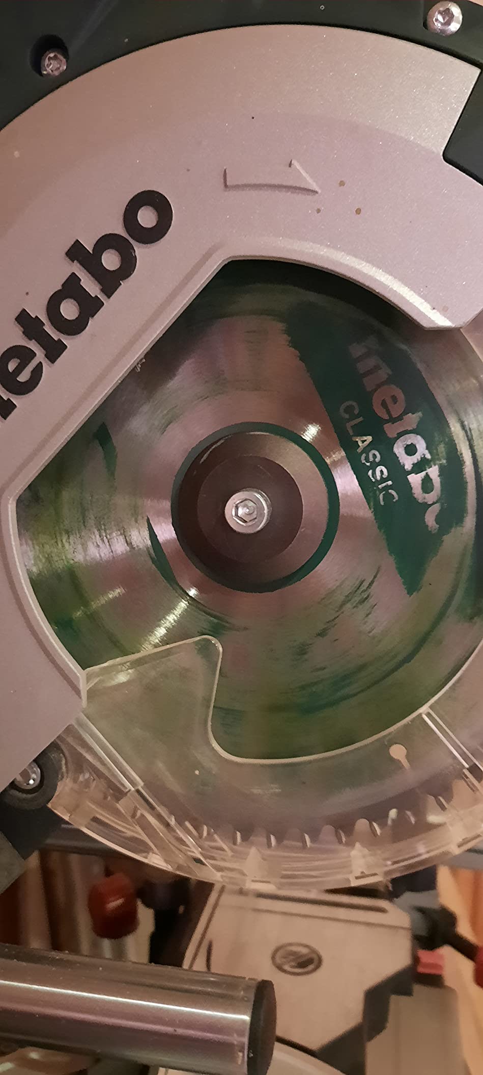 Gut für Holz, Alu mittel
