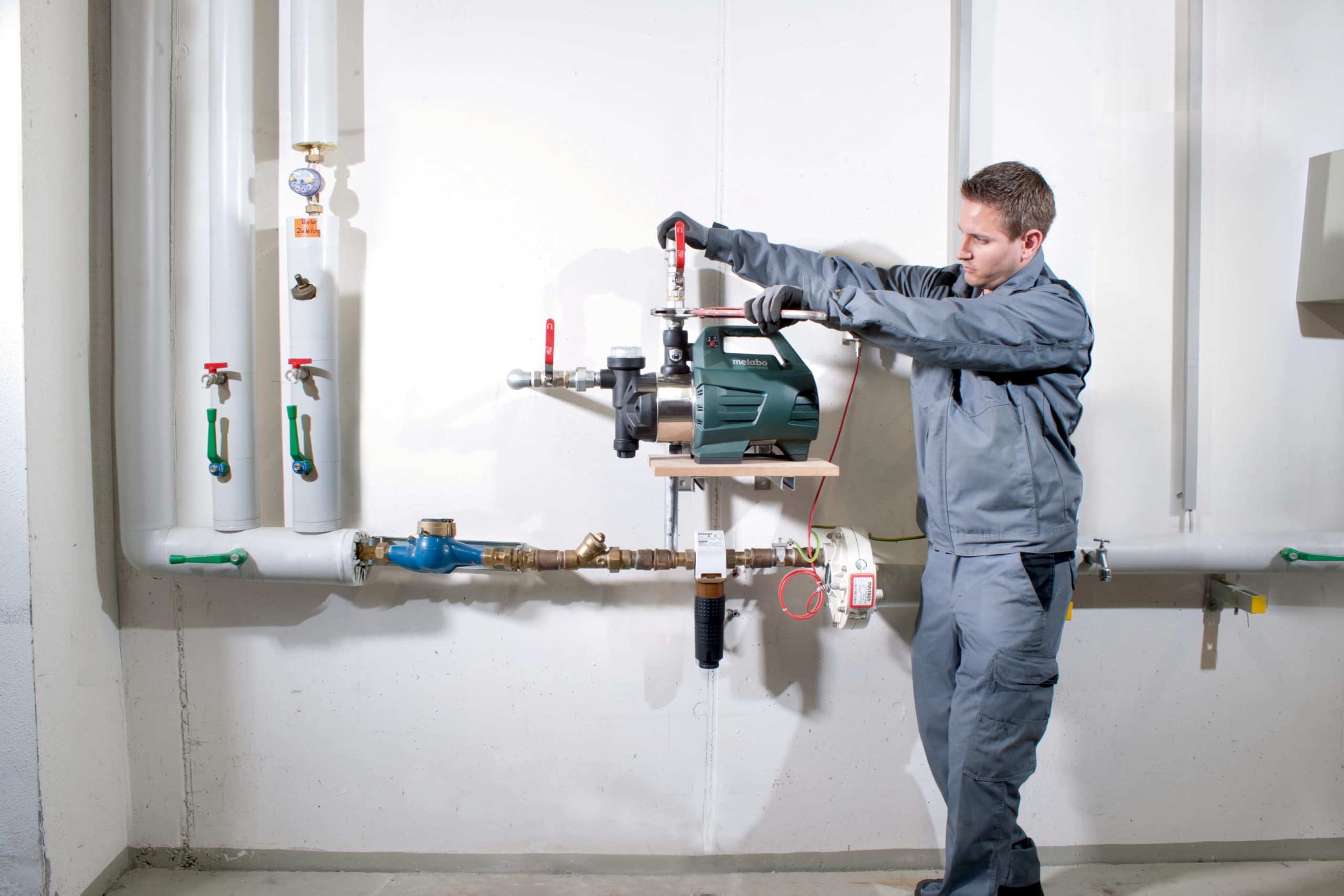 metabo-hauswasserautomat-hwai-4500-inox-elektrische-hauswasserpumpe-1300-w-4-8-b image 4