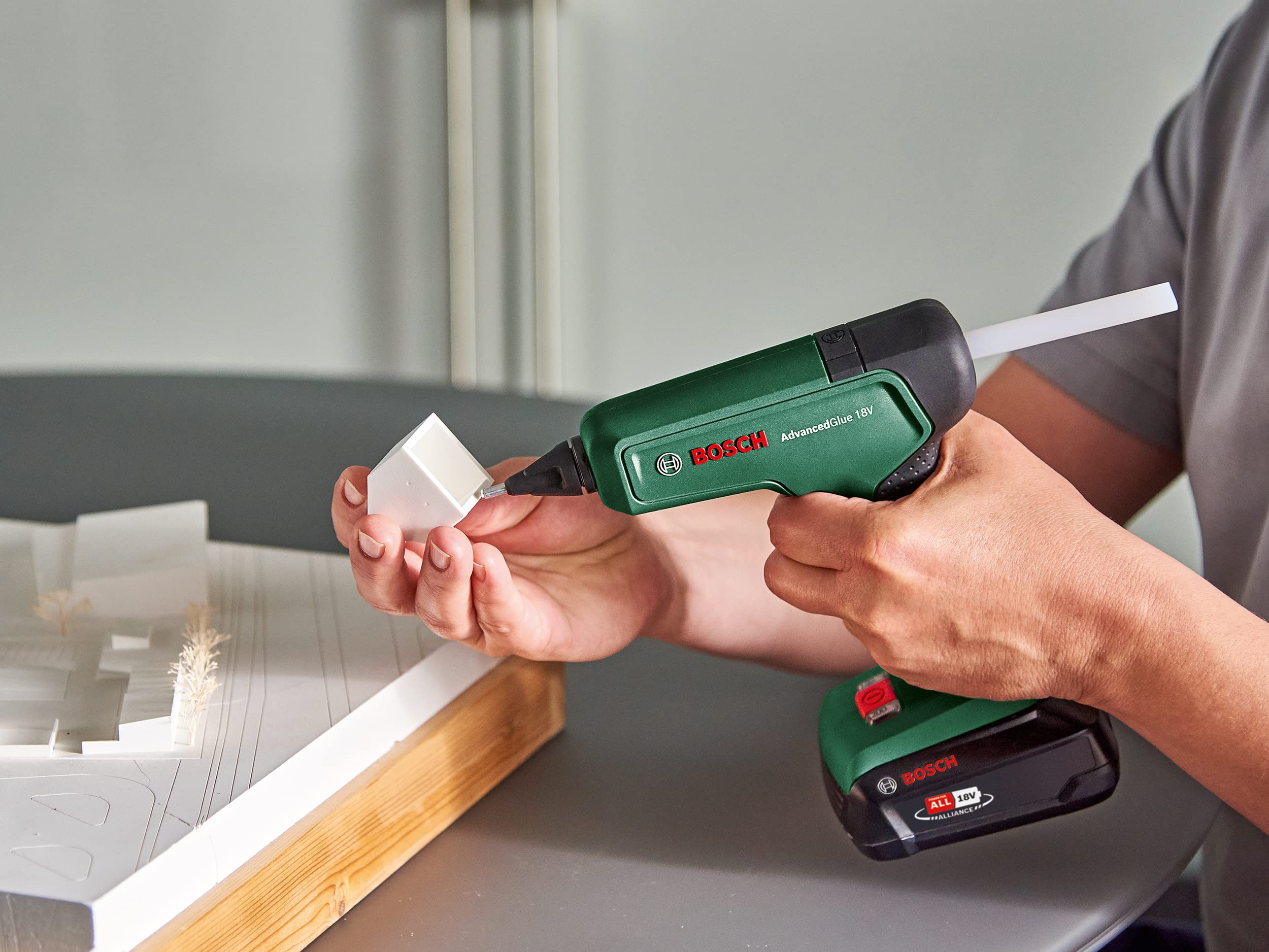 bosch-professional-niedrigschmelzende-klebesticks-11-mm-500-g-niedriger-schmelzp image 4