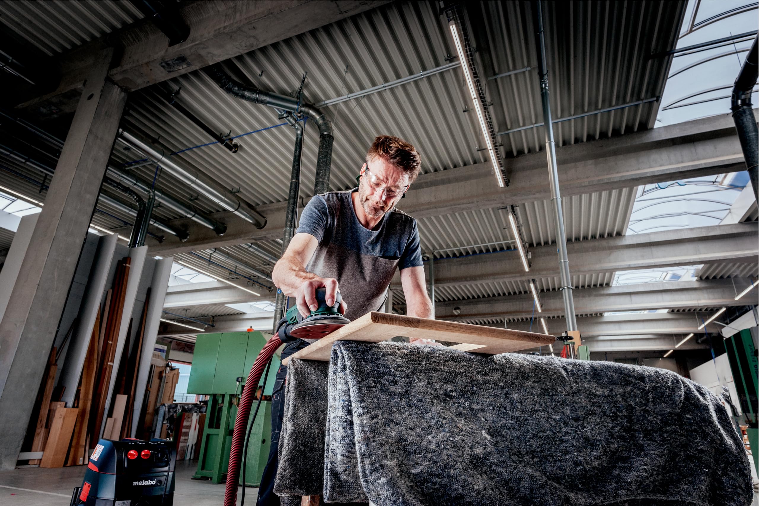metabo-sxe-150-5-0-bl-exzenterschleifer-150-mm-350-w-brushless-5-mm-schwingkreis image 3