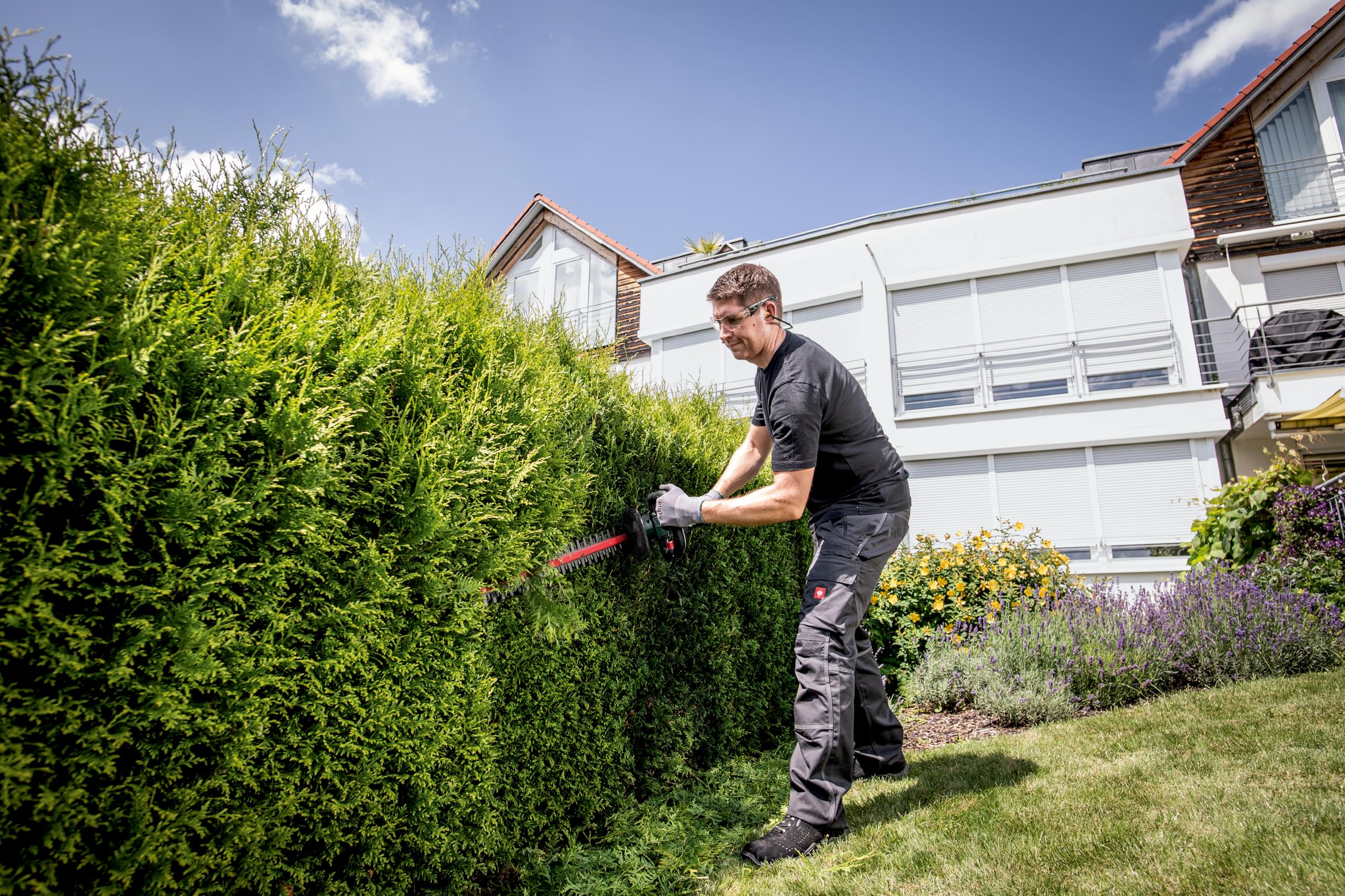 metabo-hs-18-ltx-55-akku-heckenschere-18-v-strauchschere-solo-mit-55-cm-schnittl image 4